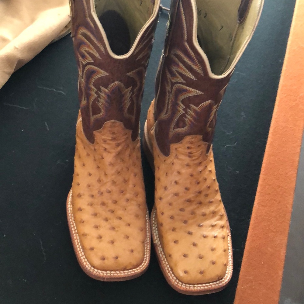 Full quill, ostrich, boots, handmade R Watson Size 9